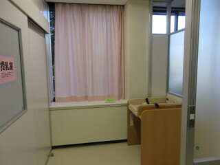 写真：授乳室・おむつ替えスペース2
