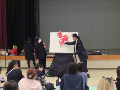 絵本をたのしもうの様子2
