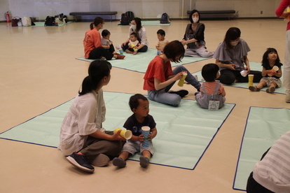 ウクレレであそぼうの様子（1）