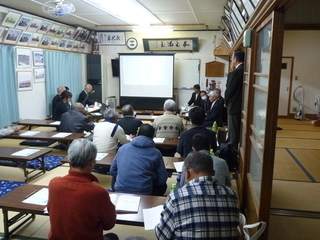 写真：住民対話集会の様子（馬場区）