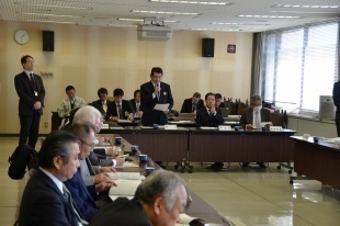 写真：第15回武豊町地域公共交通会議の様子