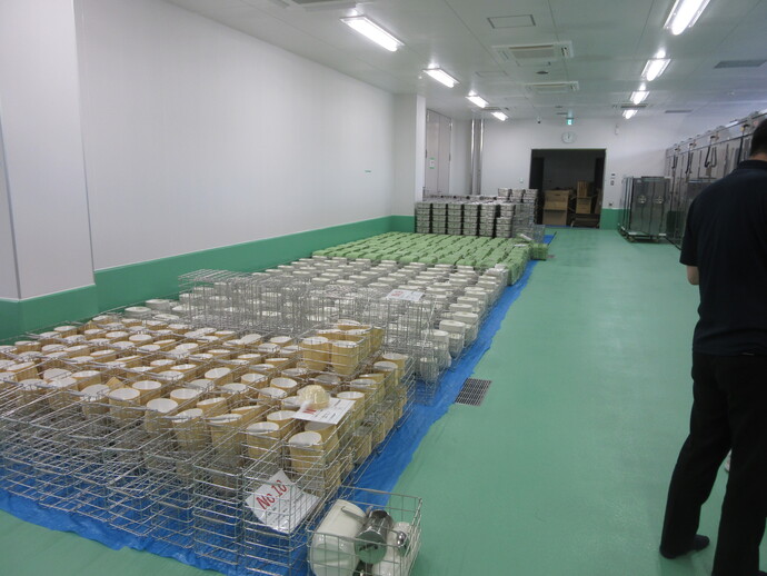 給食センター1階